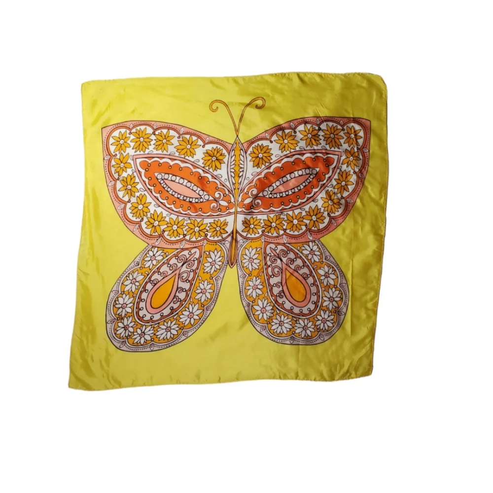Unique 70s Vintage Dreamy Illustrated Pink Butterfly Graphic Scarf - Picture 1 of 11